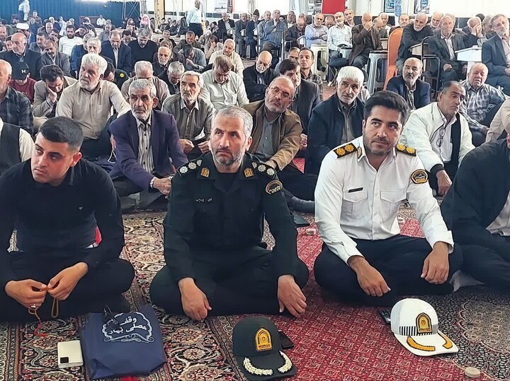 تصاویر / اقامه نماز جمعه بهار