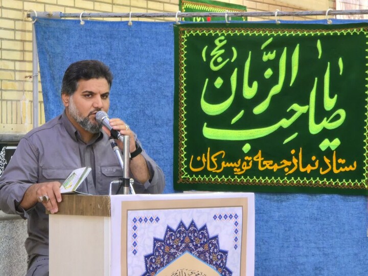 تصاویر / اقامه نماز جمعه در تویسرکان
