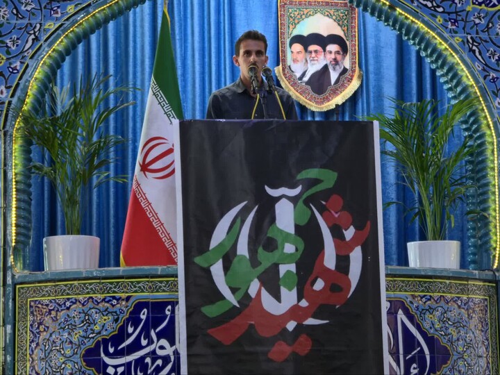 تصاویر / اقامه نماز جمعه در تویسرکان