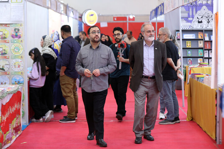 تصاویر/ دومین روز نمایشگاه کتاب کودک و نوجوان «میناب ۱۶۸»