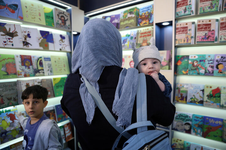 تصاویر/ دومین روز نمایشگاه کتاب کودک و نوجوان «میناب ۱۶۸»