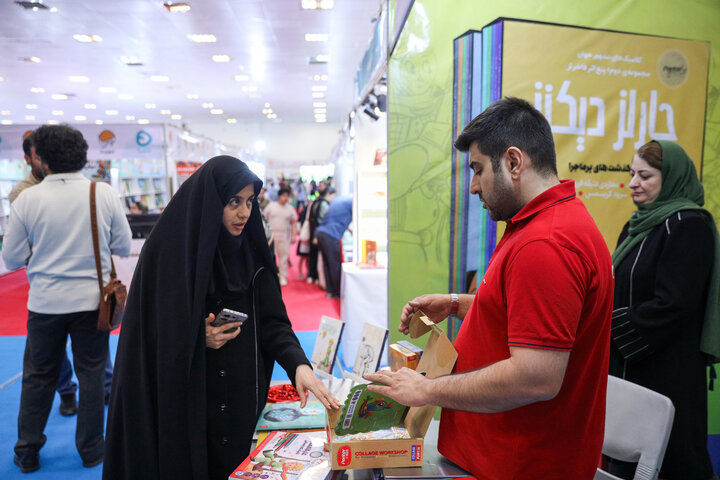 تصاویر/ دومین روز نمایشگاه کتاب کودک و نوجوان «میناب ۱۶۸»