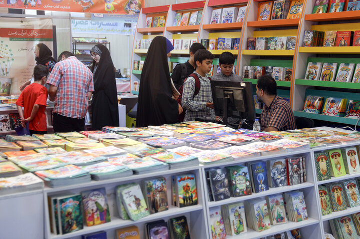 تصاویر/ دومین روز نمایشگاه کتاب کودک و نوجوان «میناب ۱۶۸»