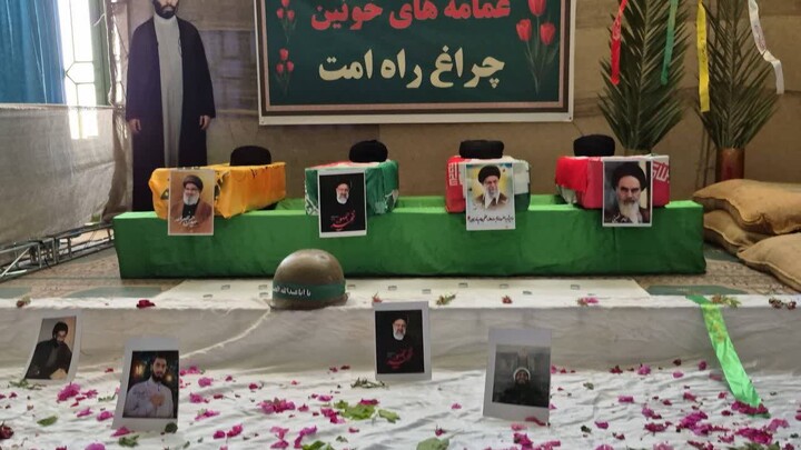 تصاویر/ نمایشگاه از محراب تا معراج طلاب عنبرآباد