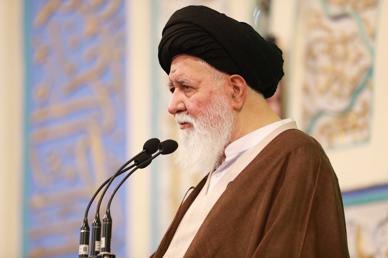 نوسان قیمت‌ها از اصلِ گرانی مخرب‌تر است/ دستگاه قضایی با سودجویان معیشت مردم مقابله کند