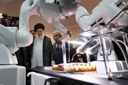 سيرة الإمام الشهيد الخامنئيّ (رضوان اللّه تعالى عليه) وإرشاداته؛ محيي الثقة بالنفس الوطنيّة