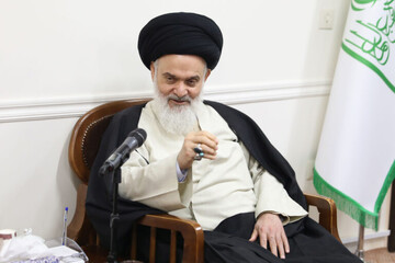 تقدیر آیت‌الله حسینی‌بوشهری از اقدام مراجع عظام تقلید و بزرگان حوزه در جنگ تحمیلی