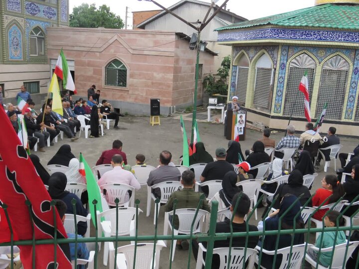 تصاویر/ تجمع و پرچم گردانی مردم روستای خشکرود