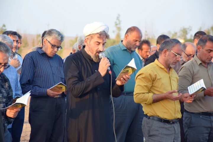 تصاویر/مراسم بزرگ استغاثه مردم آران و بیدگل به حضرت حجت ابن الحسن