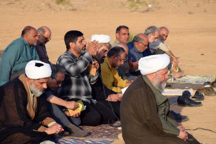 تصاویر/مراسم بزرگ استغاثه مردم آران و بیدگل به حضرت حجت ابن الحسن