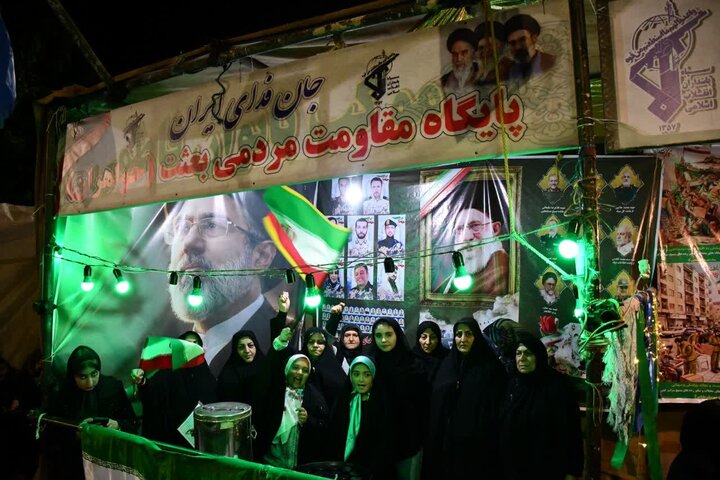 تصاویر/ طنین دوباره فریاد «لبیک یا خامنه‌ای» در سلماس؛ در استمرار خروش انقلابی مردم در دفاع از ایران اسلامی