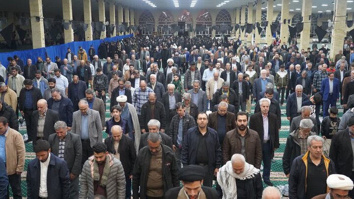 تصاویر/ اقامه نماز استغاثه در خوی