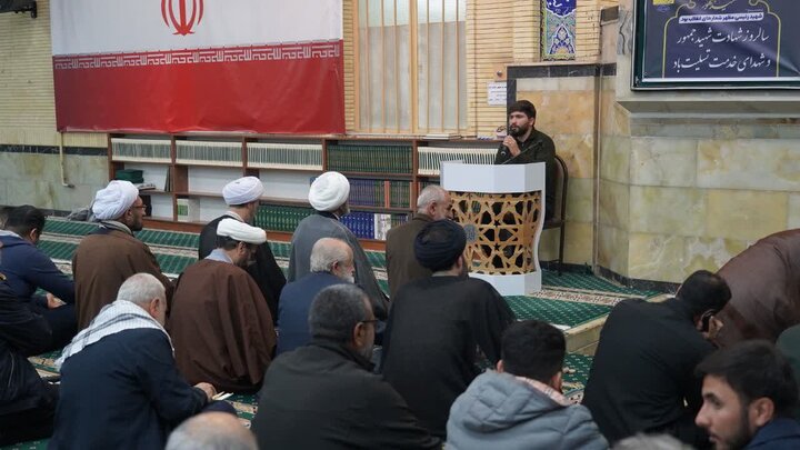 تصاویر/ اقامه نماز استغاثه در خوی