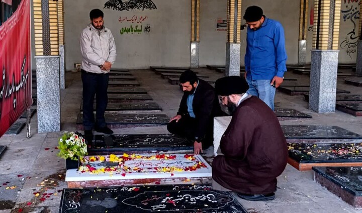 تصاویر / مراسم غبارروبی مزار شهدای گردان تخریب زنجان
