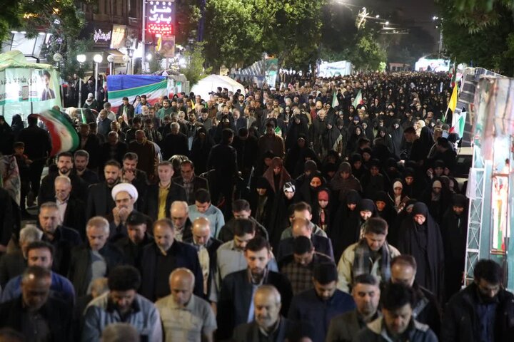 تصاویر/ تداوم حمایت های خیابانی مردم ارومیه در نظام اسلامی و نیروهای مسلح