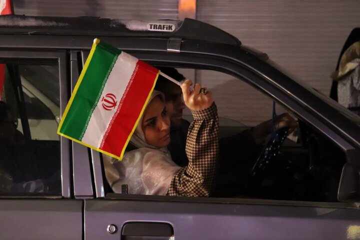 تصاویر/ تجمع حمایت از وطن در شهر آذرشهر