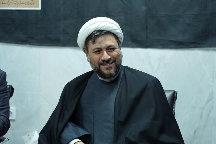 تصاویر/دیدار معاون ارتباطات و بین الملل جامعه‌المصطفی و جمعی از همراهان با نماینده ولی فقیه در لرستان