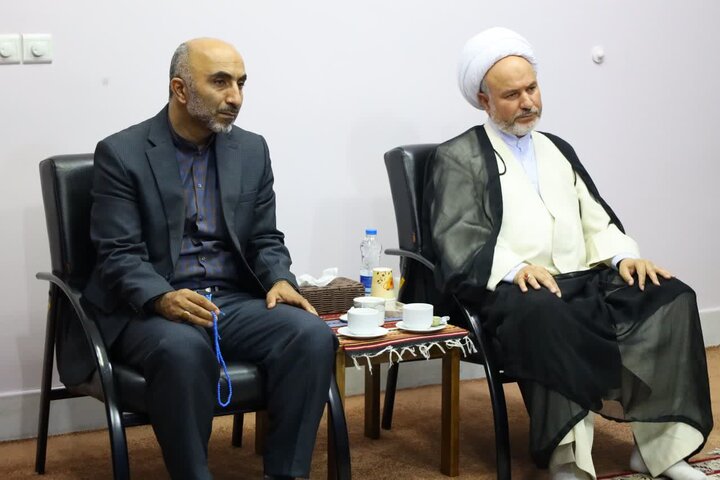 تصاویر/ دیدار سرهنگ قیصری فرمانده انتظامی ساری، با نماینده ولی فقیه در مازندران