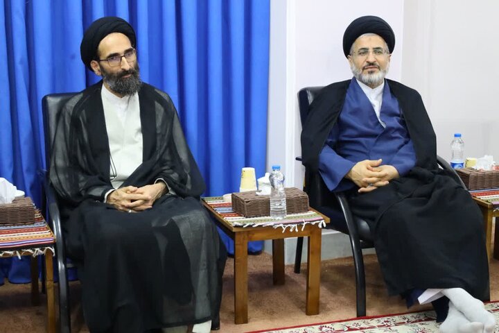 تصاویر/ نشست اعضای قرارگاه فرهنگی ائمه جمعه استان با نماینده ولی فقیه در استان