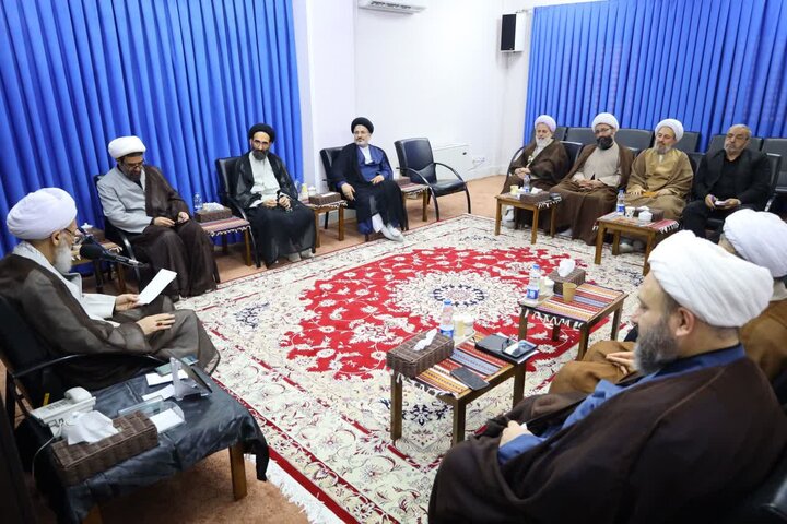 تصاویر/ نشست اعضای قرارگاه فرهنگی ائمه جمعه استان با نماینده ولی فقیه در استان