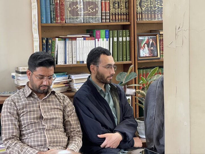 تصاویر/  دیدار جمعی از مسئولان و اعضای کانون‌های فرهنگی هنری مساجد شهر با امام‌جمعه‌بابل