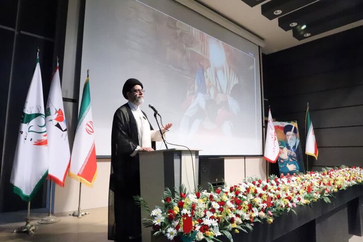 تصاویر/مراسم بزرگداشت سوم خرداد و تجلیل از خانواده های معظم شهدای جنگ رمضان در اراک