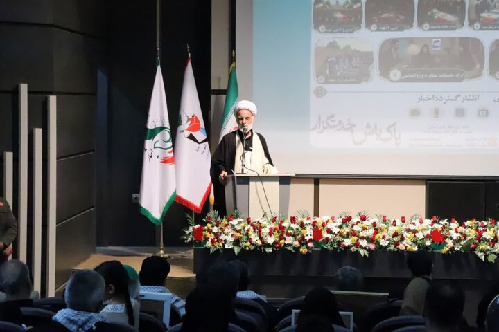 تصاویر/مراسم بزرگداشت سوم خرداد و تجلیل از خانواده های معظم شهدای جنگ رمضان در اراک