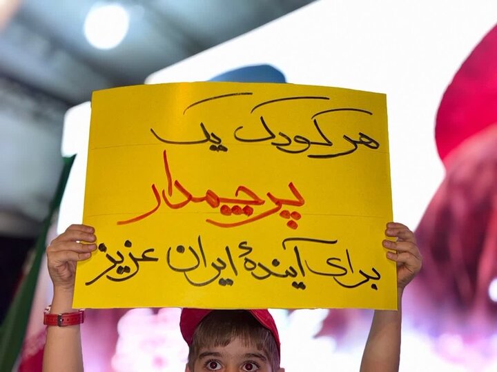 تصاویر/ هشتادوپنجمین اجتماع شبانه مردمی در قرچک