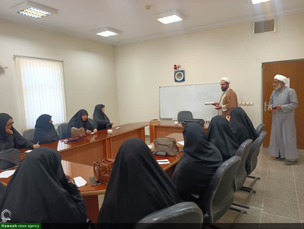 کارگاه آموزشی بصیرت در نهاوند