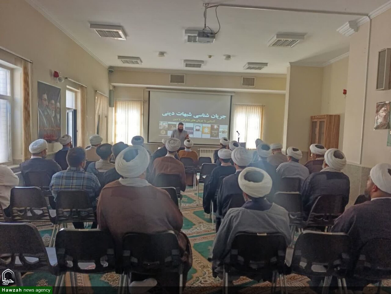 کارگاه آموزشی بصیرت‌افزایی و تبیین شبهات در شهرستان نهاوند برگزار شد+تصاویر