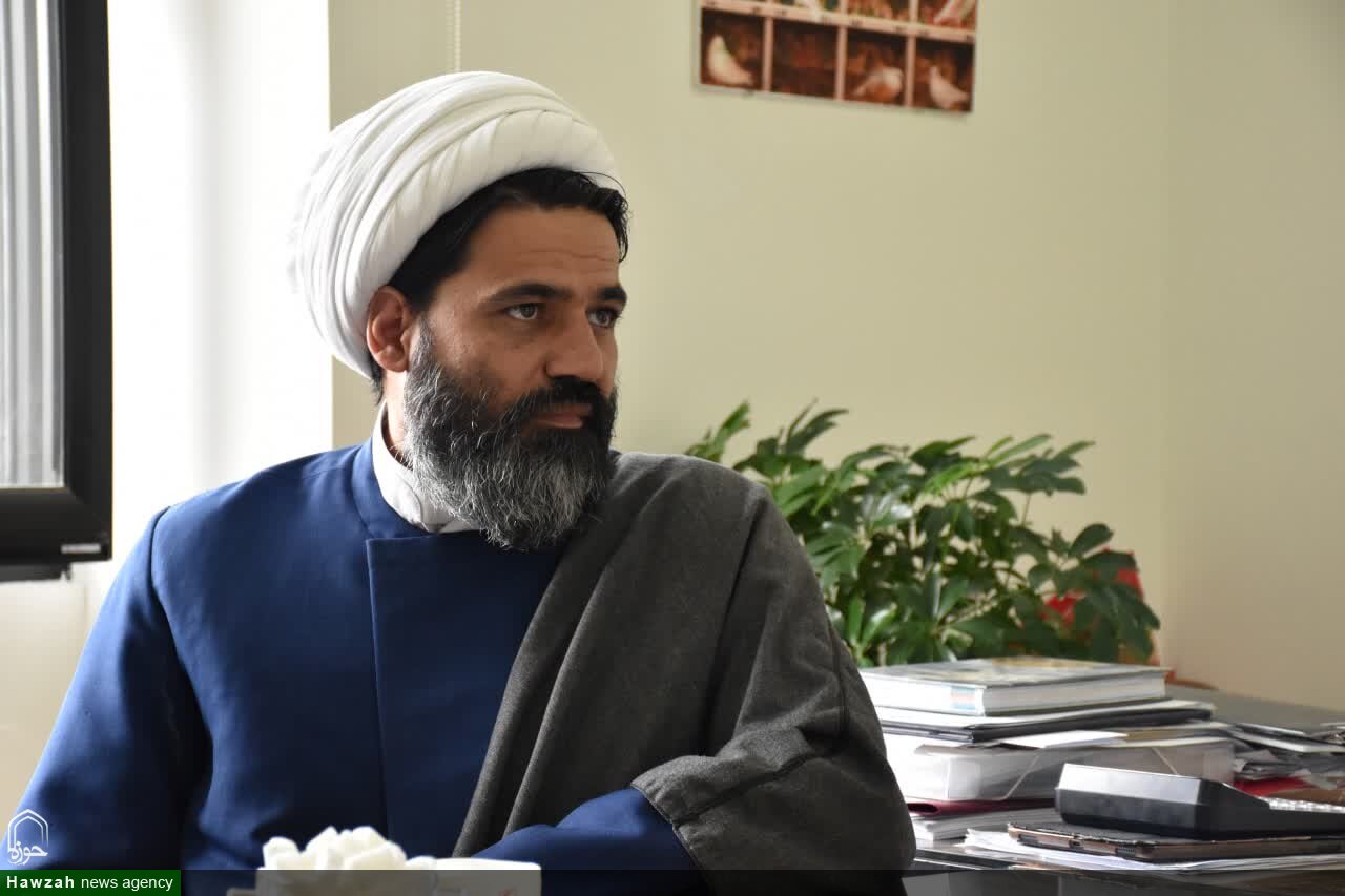 بهره‌گیری از ظرفیت‌های نوین شهری و رسانه‌ای در فراخوان پذیرش حوزه علمیه خراسان