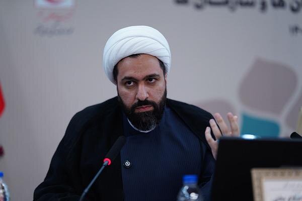 از ارائه خدمات روانشناسی تا آواربرداری؛ جهاد طلاب عضو هلال احمر در مناطق آسیب دیده جنگ تحمیلی