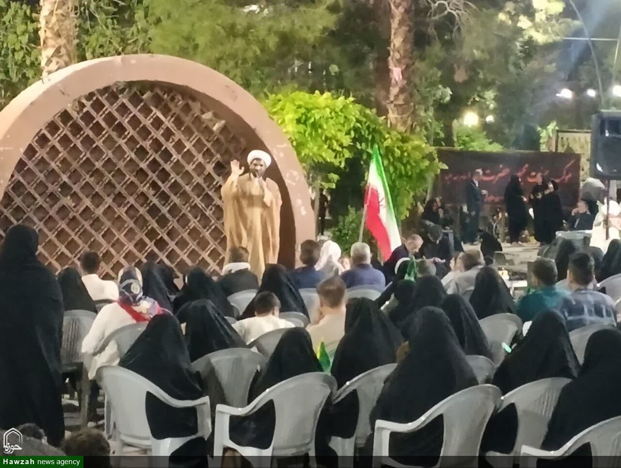 حضور شبانه طلاب موسسه «امیربیان» در ۵۰ موکب جنگ رمضان