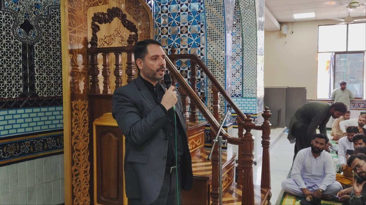 خانۂ فرہنگ ایران کے تحت قدم گاہ مولا علیؑ کی انتظامیہ کے تعاون سے شہدائے مقاومت کی یاد میں عظیم الشان محفلِ قرائت قرآن