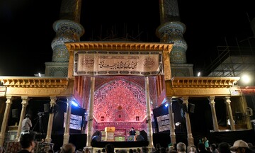 تصاویر/ اولین شب آیین مسلمیه در حرم مطهر حضرت سیدالکریم(ع)