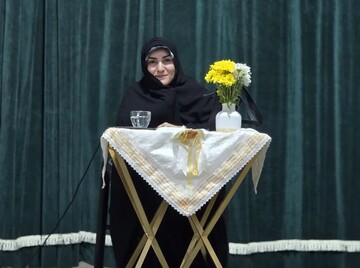 تبیین مفهوم «زیبایی حقیقی» در مجمع بانوان اردکانی