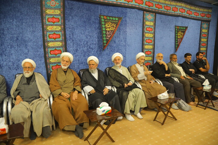 تصاویر/ مراسم عزاداری شهادت حضرت امام محمدباقر (ع) در دفتر آیت‌الله فقیهی