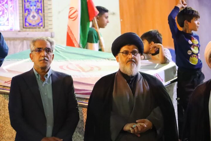 تصاویر/ هشتاد و چهارمین از شب‌های حماسه انتقام خون رهبر شهید انقلاب و بیعت مردم ولایتمدار‌ شهرستان بافق