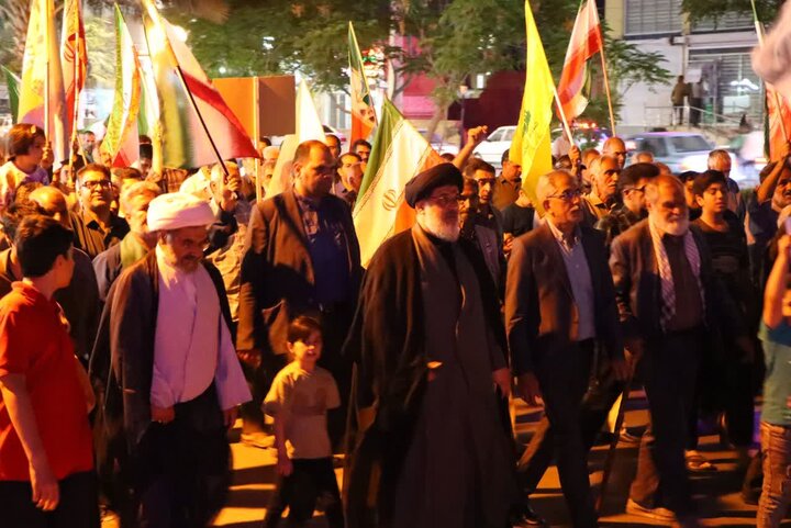 تصاویر/ هشتاد و چهارمین از شب‌های حماسه انتقام خون رهبر شهید انقلاب و بیعت مردم ولایتمدار‌ شهرستان بافق