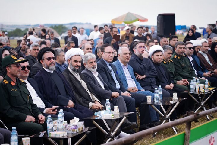 تصاویر/ جشنواره کوچ عشایر با محوریت بیعت با مقام معظم رهبری