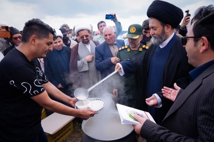 تصاویر/ جشنواره کوچ عشایر با محوریت بیعت با مقام معظم رهبری