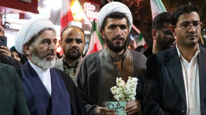 تصاویر/  موج هشتاد و چهارم حماسه آفرینی مردم تکاب در خیابان انقلاب