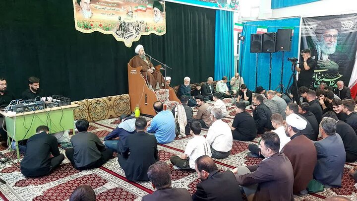تصاویر/ بزرگداشت سوم خرداد سالروز آزادسازی خرمشهر و یادواره شهدای گرانقدر جنگ ۱۲روزه و رمضان در شاهین دژ