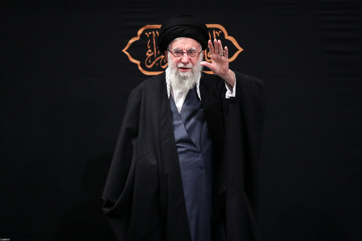 کاخ هشام لرزید وقتی امام باقر(ع) فرمود: «ما می‌مانیم و شما می‌روید»