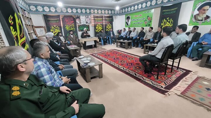 تصاویر/ نشست مشترک کمیته جذب و پذیرش حوزه علمیه گیلان در بخش حویق شهرستان تالش
