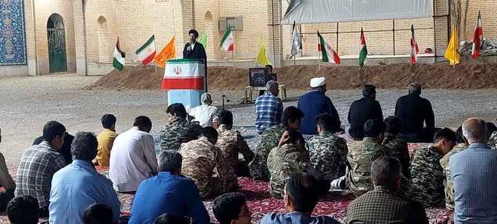 تصاویر/ برگزاری اجتماع حامیان ولایت در روستای ترک آباد اردکان
