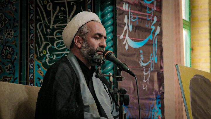 تصاویر/مراسم شهادت امام باقر(ع) همراه با بزرگداشت حجت‌الاسلام بیات برگزار می‌شود