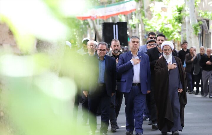 تصاویر/حضور استاندار مرکزی در مراسم عزاداری شهادت امام محمدباقر(ع)