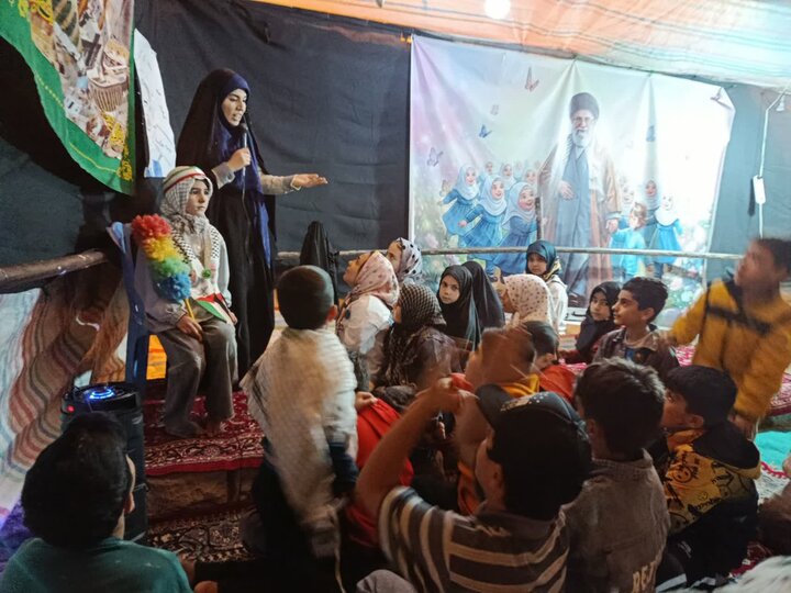 تصاویر/ادامه خدمت رسانی موکب های حوزه علمیه خواهران لرستان به مردم