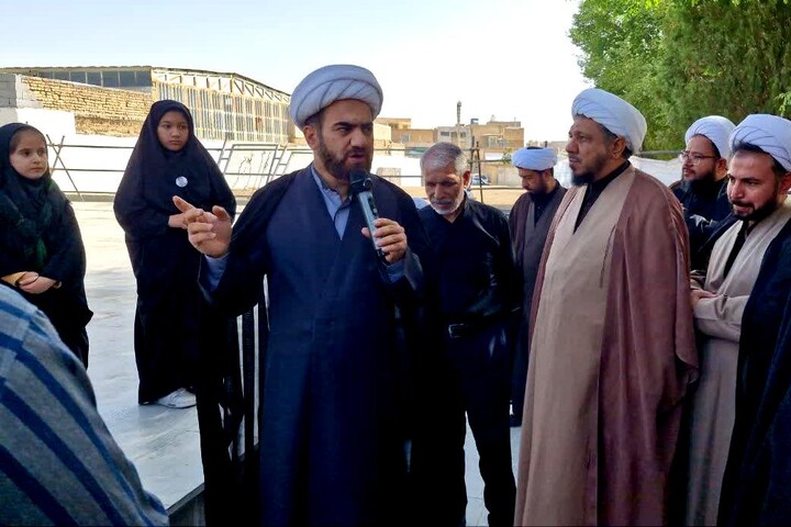 تصاویر/ تجدید بیعت طلاب و روحانیون حوزه علمیه اصفهان با شهدا
